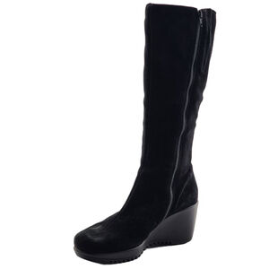 La CANADIENNE Sleek Black Wedge Boots
